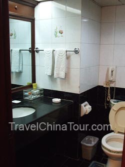 tianzhi hotel washroom