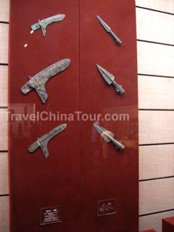 weapons at xian museum